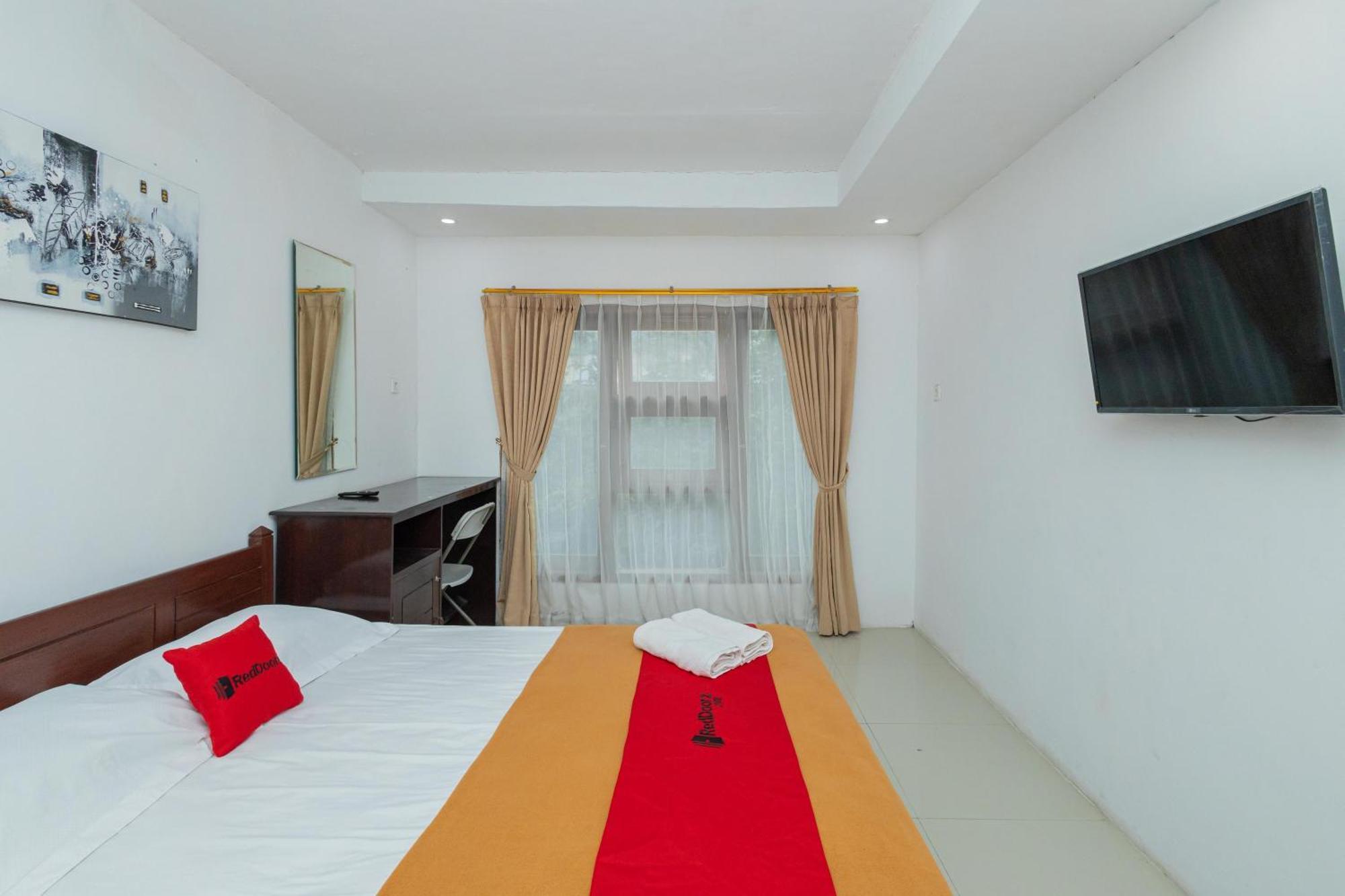Reddoorz Syariah At Wisma Djokorio Poncokusumo Маланг Екстериор снимка